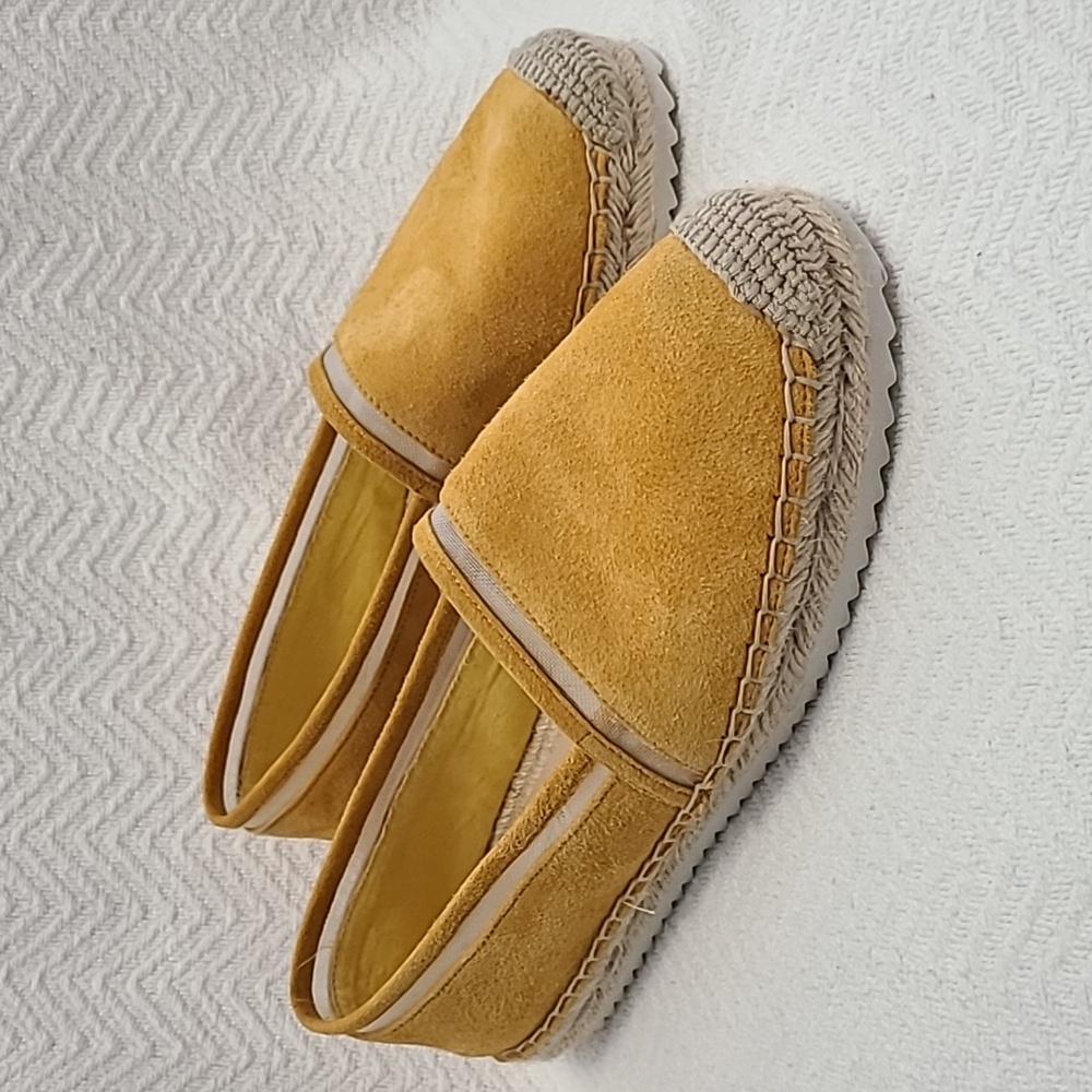 Karl Lagerfeld Paris Alaine Gold Suede Leather Espadrille Flats Shoes 9M